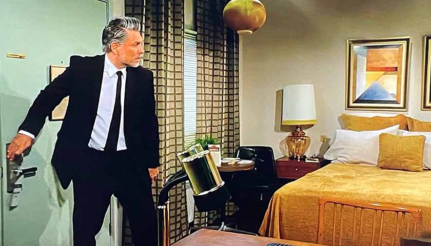 Young And The Restless: Stark looks for Phyllis in an empty motel room