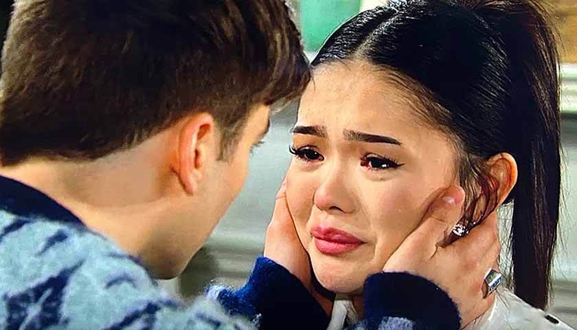 Bold And The Beautiful: Luna cries as RJ holds her face